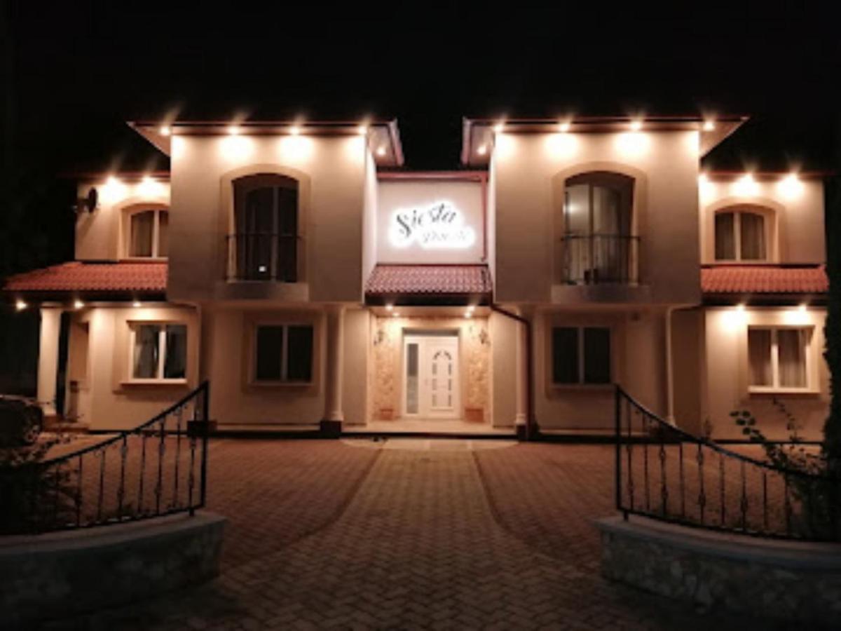 Staff House Bed & Breakfast Nyiregyhaza Ngoại thất bức ảnh