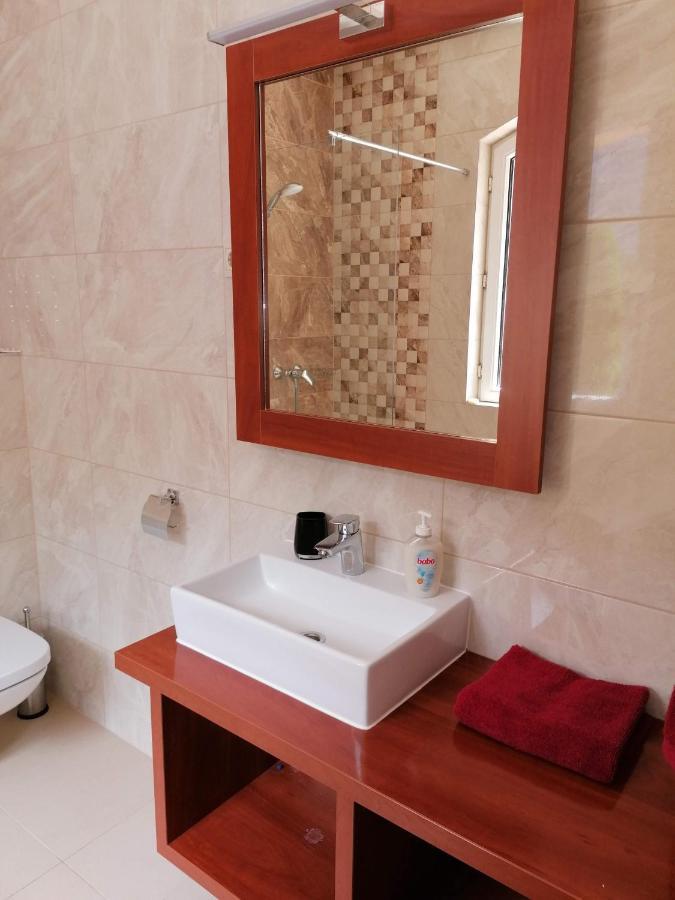 Staff House Bed & Breakfast Nyiregyhaza Ngoại thất bức ảnh