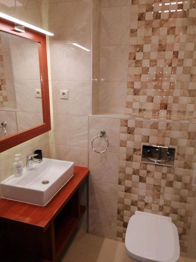 Staff House Bed & Breakfast Nyiregyhaza Ngoại thất bức ảnh